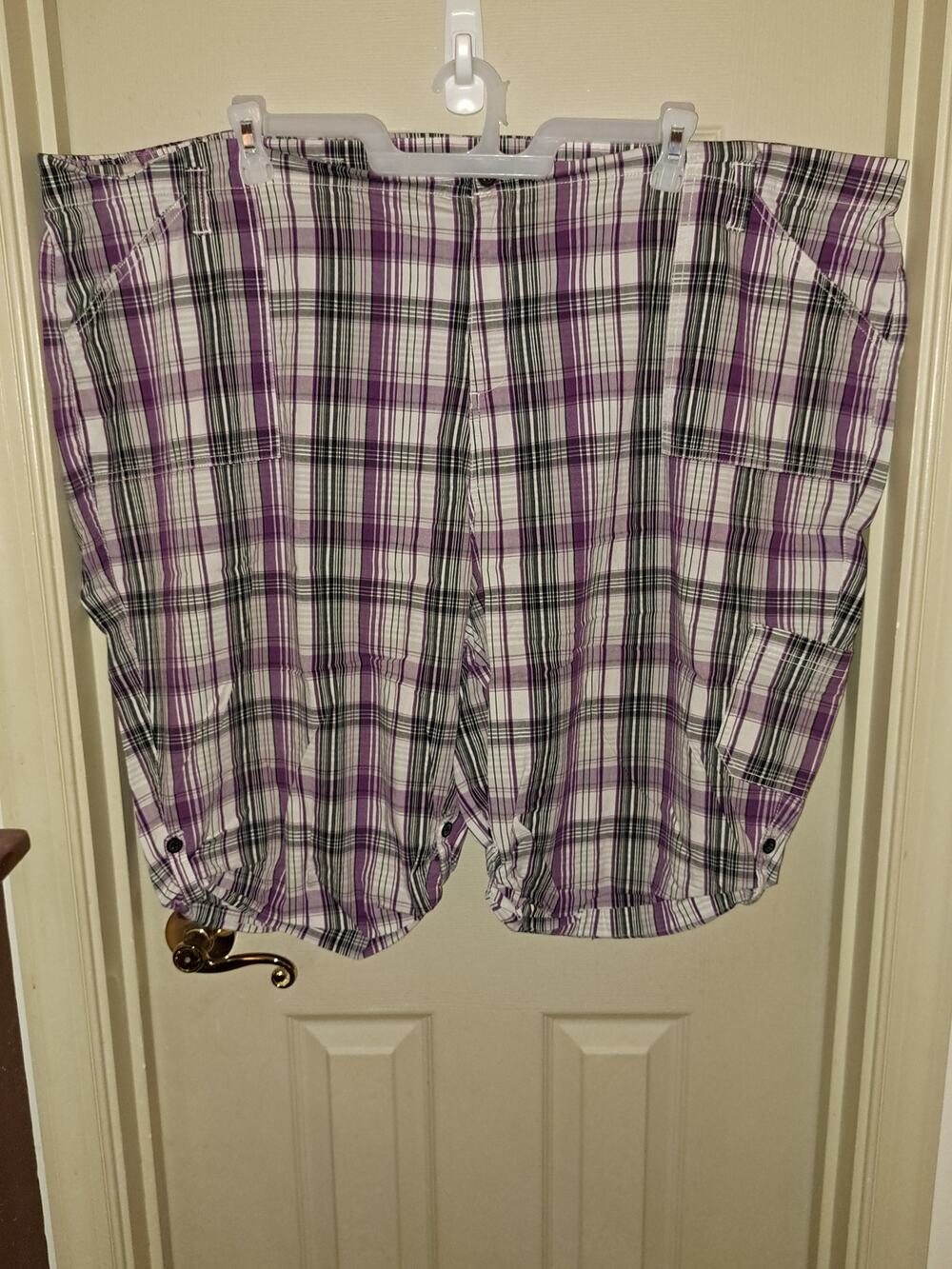 Women's Plus Essentials Purple Checkered Capri's Size 30/32